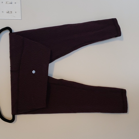 Lululemon Leggings 21" Dark Purple - Picture 3 of 3